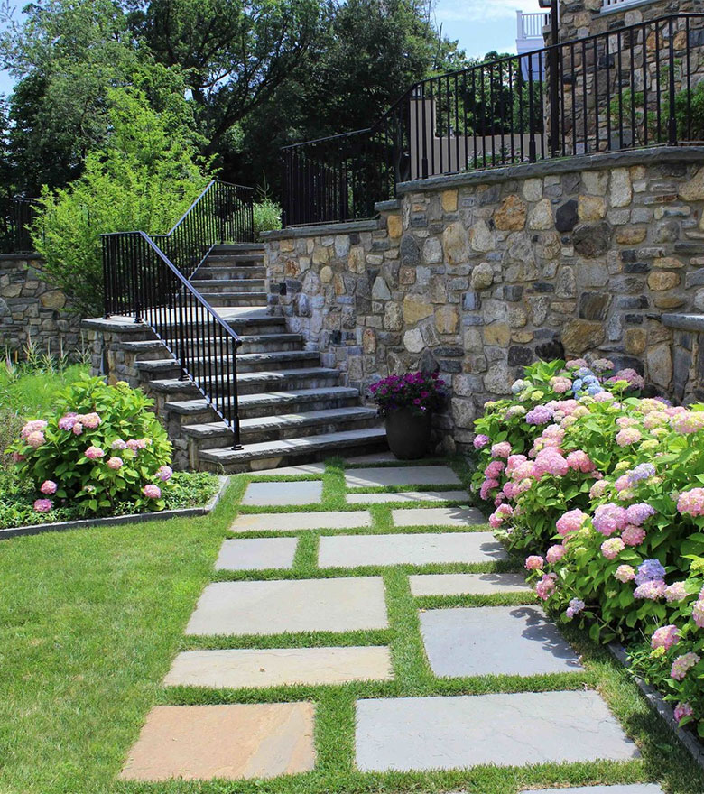 top-rated-landscaping-companies-image-1